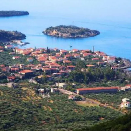 Perseus - Studio Next To The Beach Holiday home